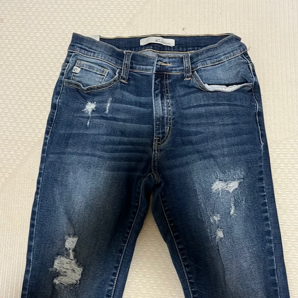 Kancan distressed skinny jeans size 9/28
